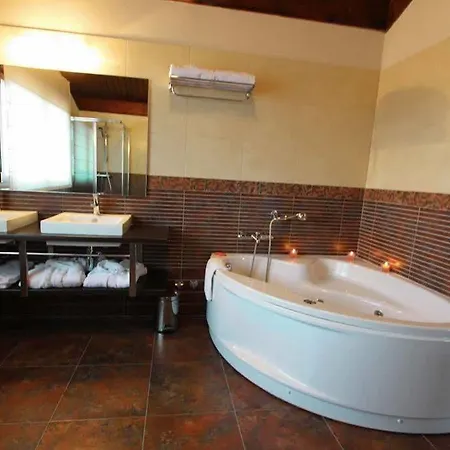 Laboz Hotel 3*